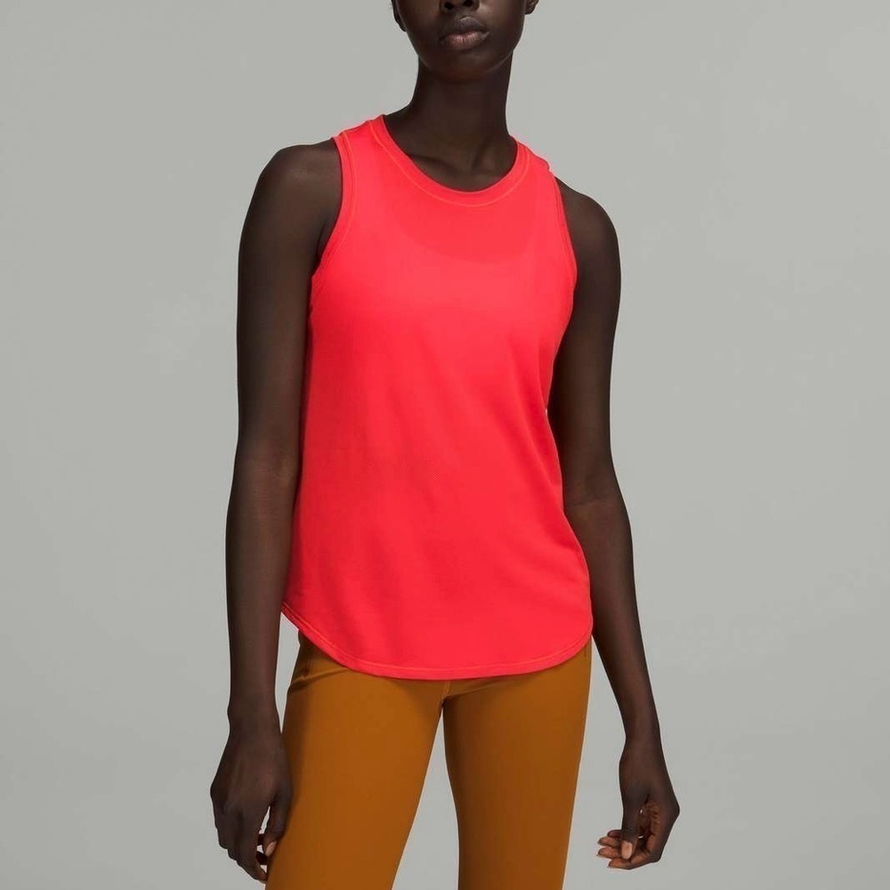 Lululemon High-Neck Running and Training Tank Top Carnation Red Sz 6-8 / M